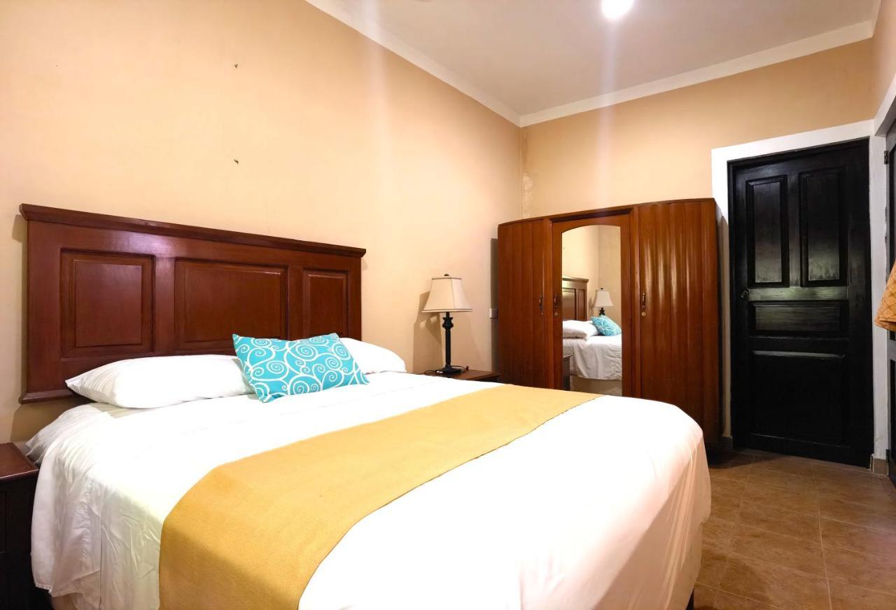 Casa De Abuelos - Joya Colonial Holiday home *